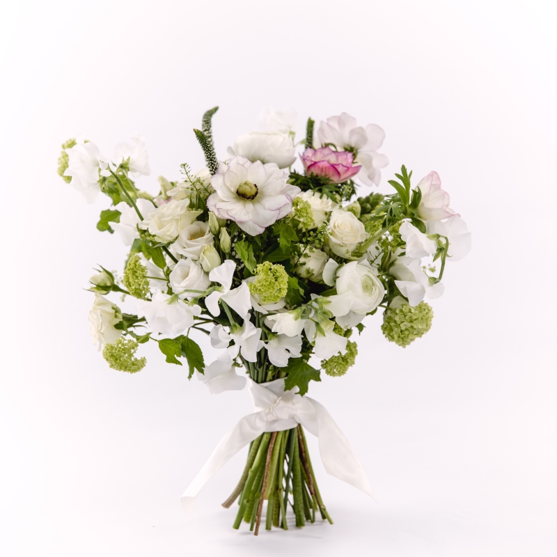 Tween Handtie Bouquet