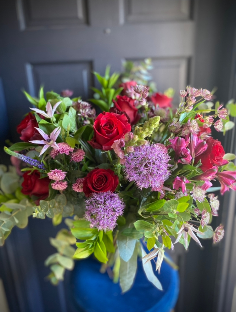 Valentines Florist Choice   Red Rose Mix