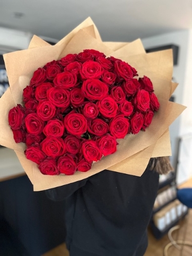 Valentines Red Roses Only